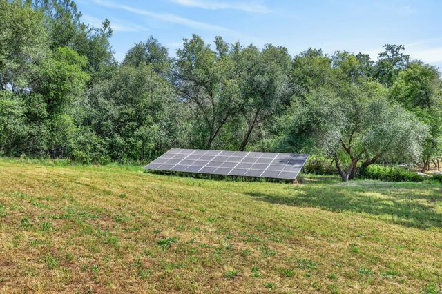 6005 Virginiatown Rd, Newcastle, CA 95658