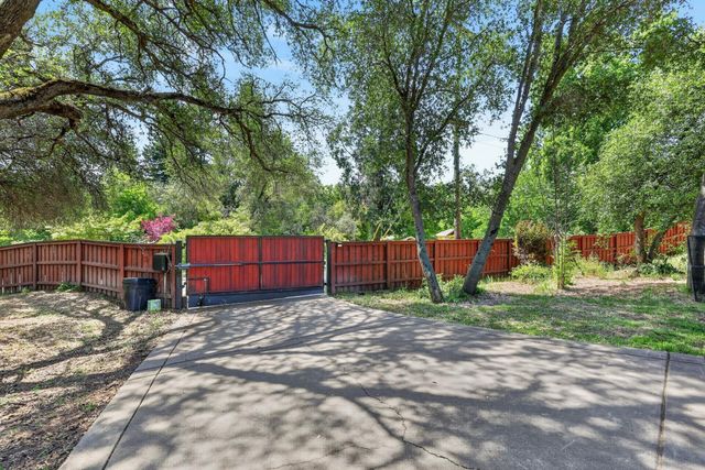6005 Virginiatown Rd, Newcastle, CA 95658