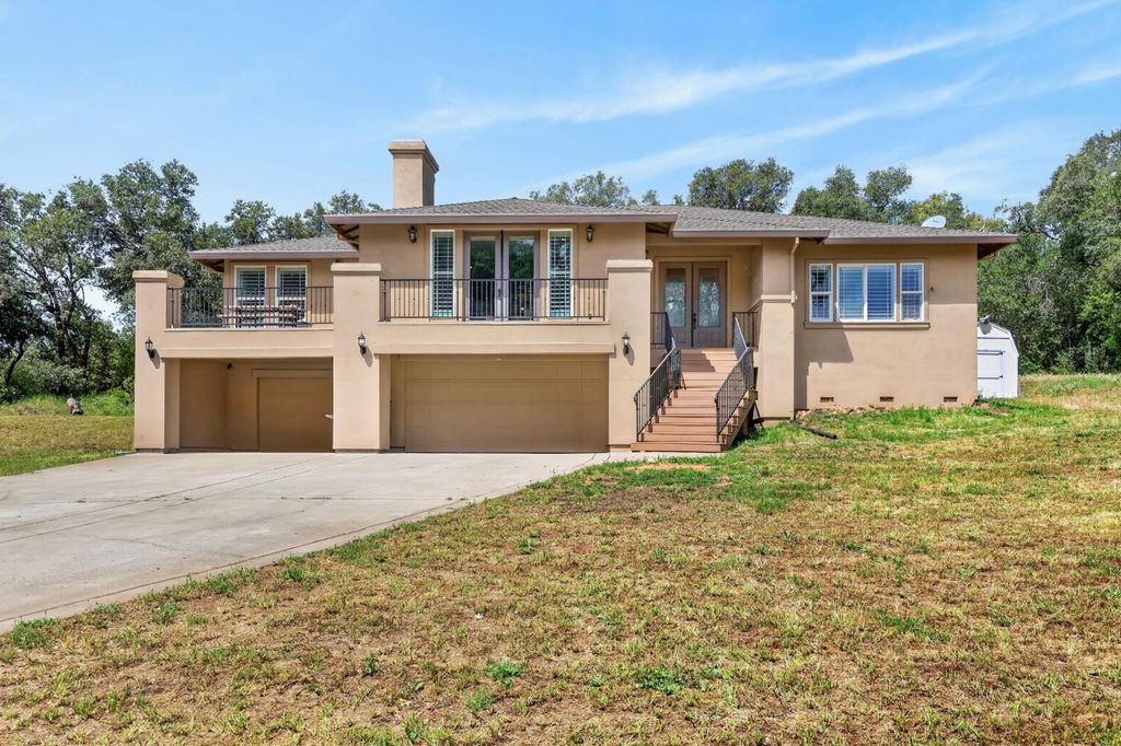 6005 Virginiatown Rd, Newcastle, CA 95658