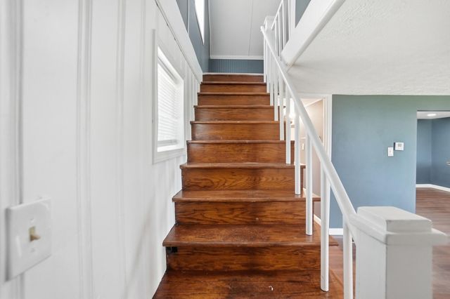 544 Cedarwood Road, Columbus, OH 43207