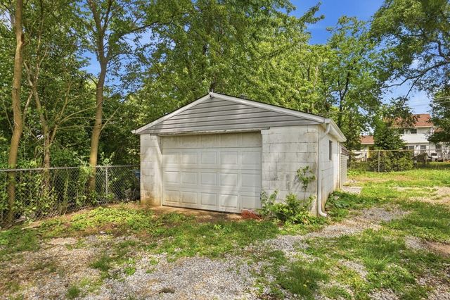 544 Cedarwood Road, Columbus, OH 43207