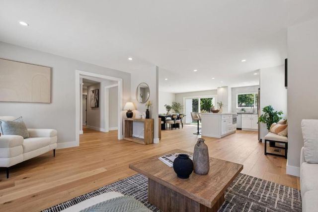 935 Circle Drive, Santa Clara, CA 95050