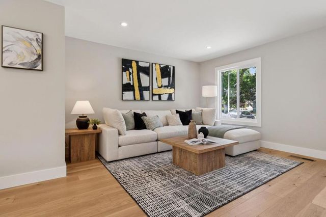 935 Circle Drive, Santa Clara, CA 95050