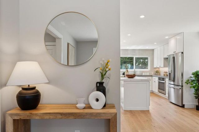 935 Circle Drive, Santa Clara, CA 95050