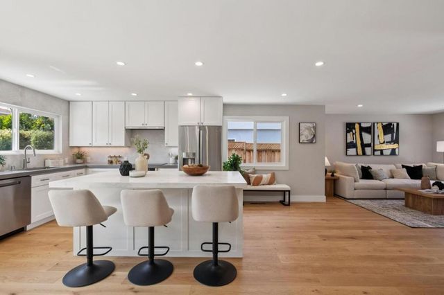 935 Circle Drive, Santa Clara, CA 95050