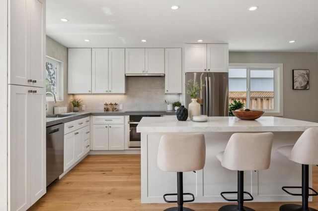 935 Circle Drive, Santa Clara, CA 95050
