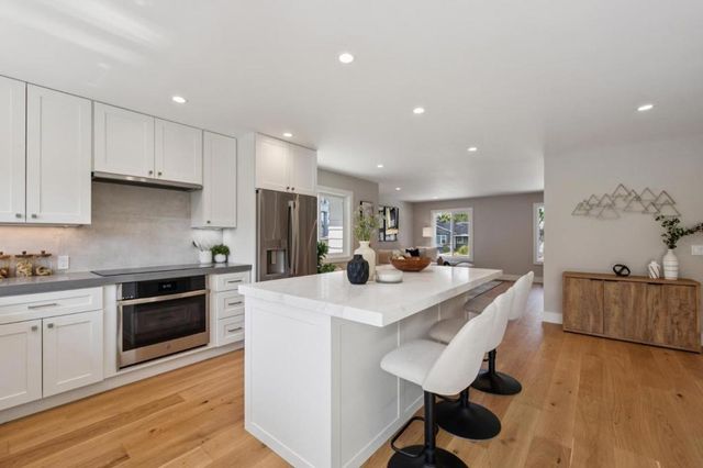 935 Circle Drive, Santa Clara, CA 95050