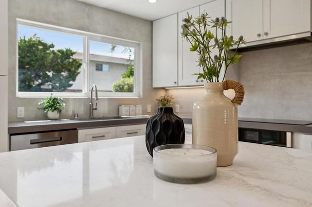 935 Circle Drive, Santa Clara, CA 95050