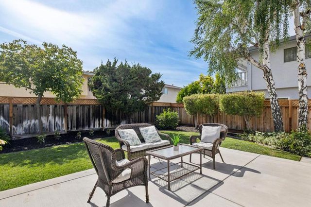 935 Circle Drive, Santa Clara, CA 95050