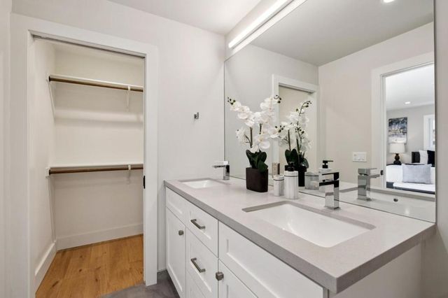 935 Circle Drive, Santa Clara, CA 95050