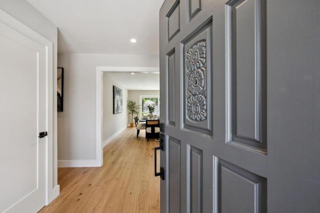 935 Circle Drive, Santa Clara, CA 95050