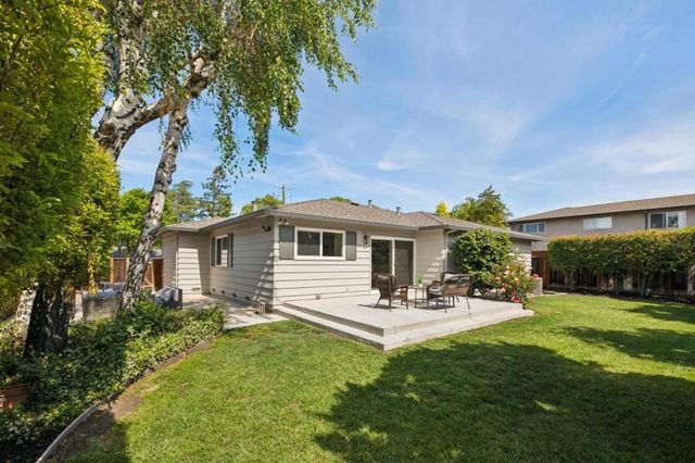 935 Circle Drive, Santa Clara, CA 95050