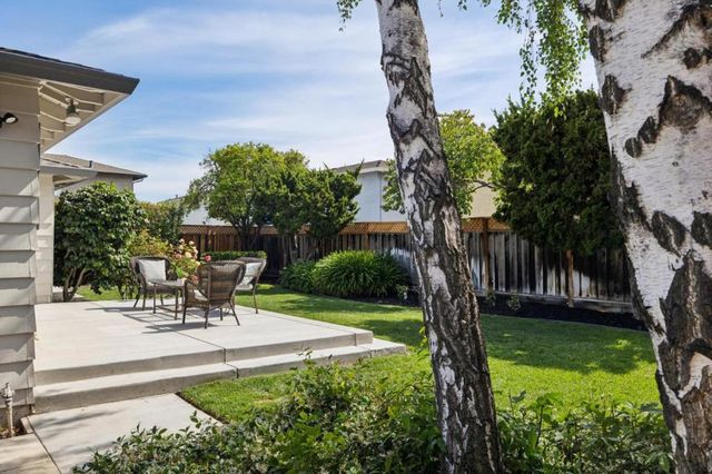 935 Circle Drive, Santa Clara, CA 95050