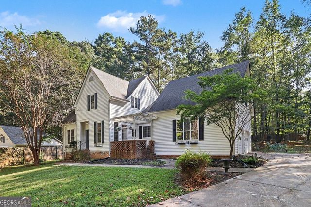 180 Courtland Drive, Fayetteville, GA 30215