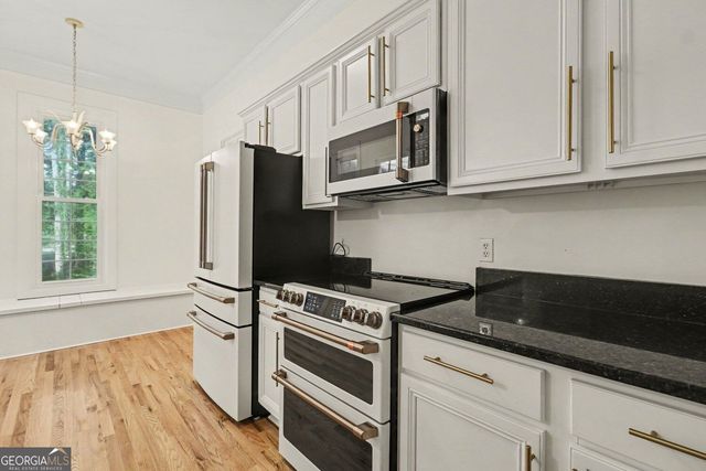 180 Courtland Drive, Fayetteville, GA 30215