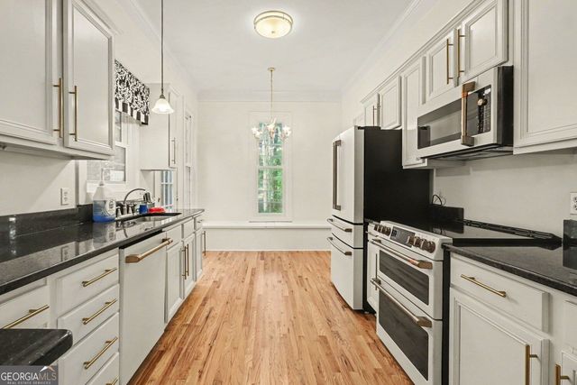 180 Courtland Drive, Fayetteville, GA 30215
