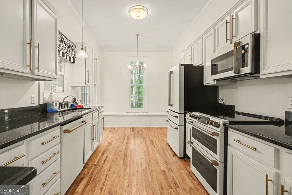 180 Courtland Drive, Fayetteville, GA 30215 — photo 4