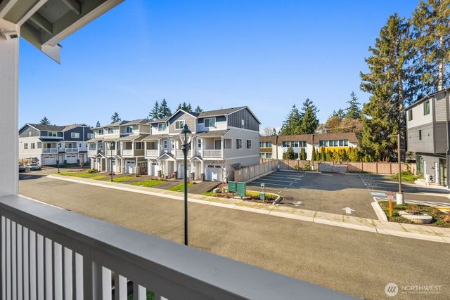 18124 1st Place SW, Normandy Park, WA 98166