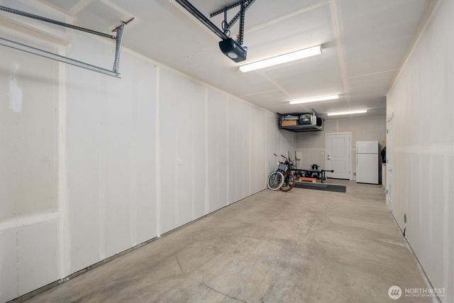 18124 1st Place SW, Normandy Park, WA 98166