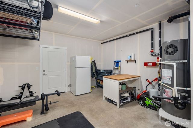 18124 1st Place SW, Normandy Park, WA 98166