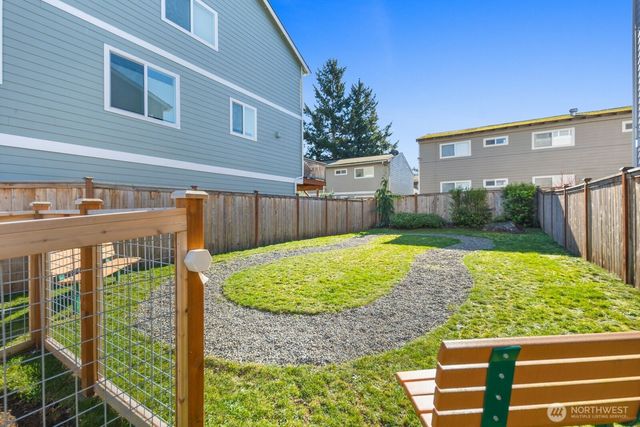 18124 1st Place SW, Normandy Park, WA 98166