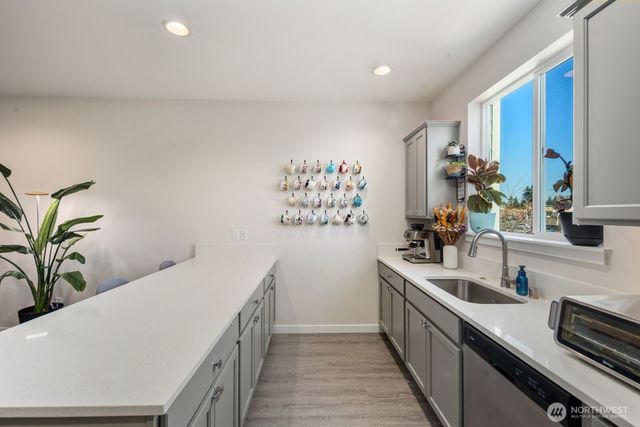 18124 1st Place SW, Normandy Park, WA 98166