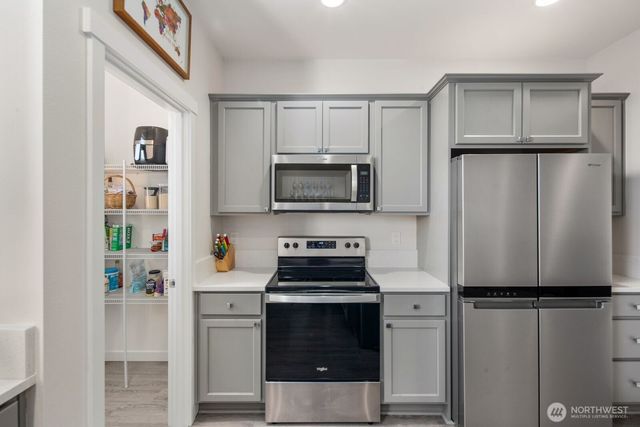 18124 1st Place SW, Normandy Park, WA 98166