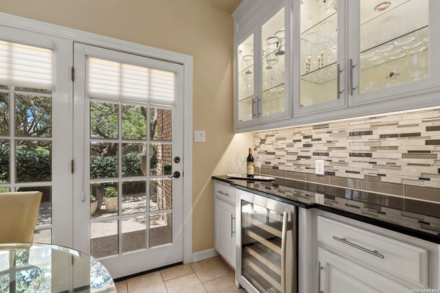 10 INWOOD MNR, San Antonio, TX 78248
