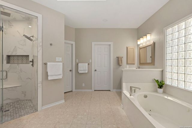 10 INWOOD MNR, San Antonio, TX 78248