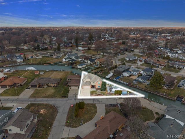 35809 Schmid Drive, New Baltimore, MI 48047