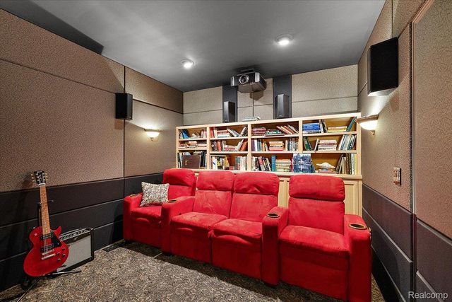 35809 Schmid Drive, New Baltimore, MI 48047