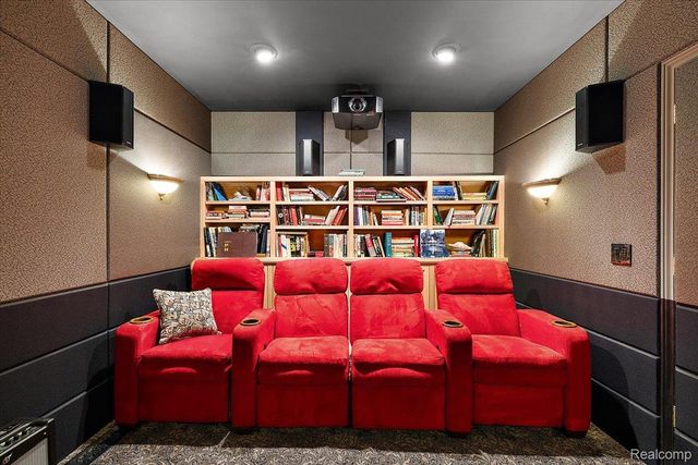 35809 Schmid Drive, New Baltimore, MI 48047