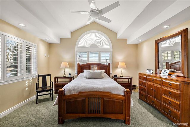 35809 Schmid Drive, New Baltimore, MI 48047