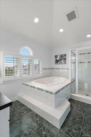 35809 Schmid Drive, New Baltimore, MI 48047