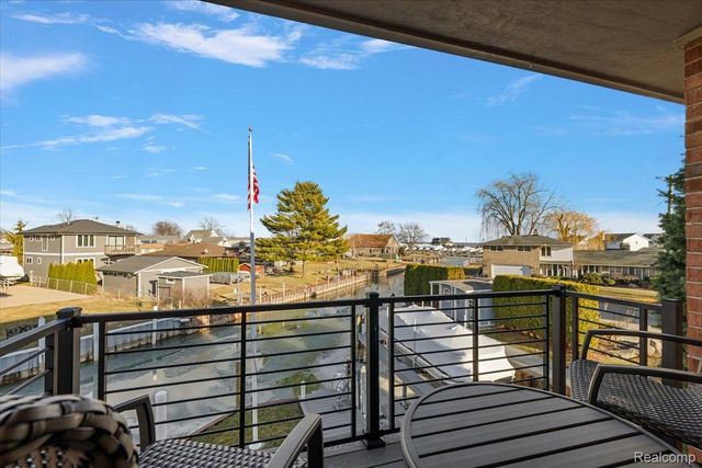 35809 Schmid Drive, New Baltimore, MI 48047