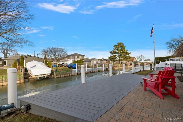 35809 Schmid Drive, New Baltimore, MI 48047