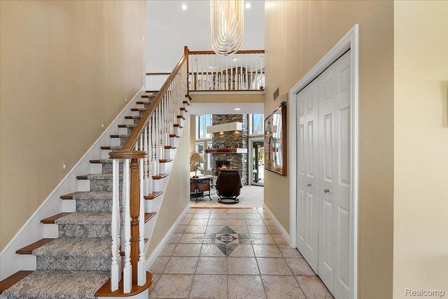 35809 Schmid Drive, New Baltimore, MI 48047