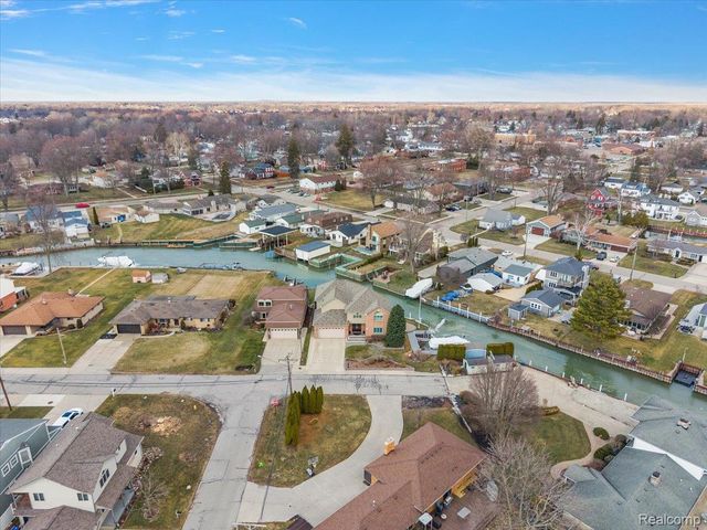 35809 Schmid Drive, New Baltimore, MI 48047