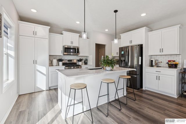 8118 S 196 Street, Gretna, NE 68028