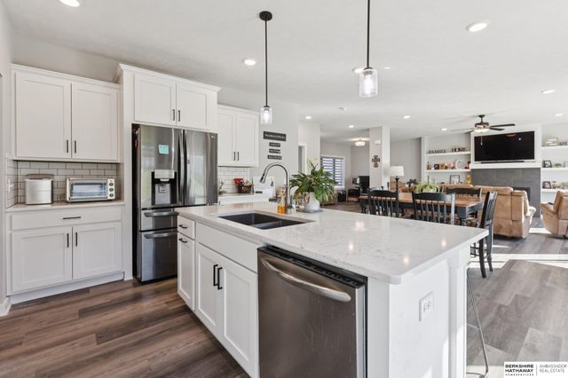 8118 S 196 Street, Gretna, NE 68028