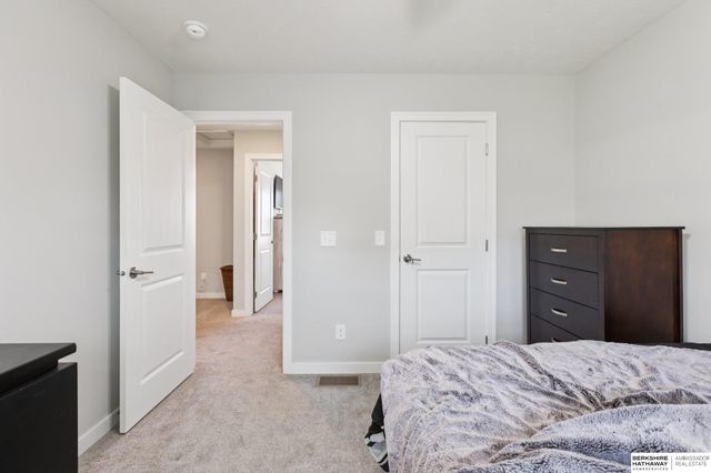 8118 S 196 Street, Gretna, NE 68028