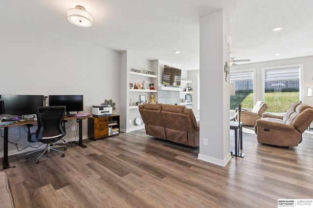 8118 S 196 Street, Gretna, NE 68028