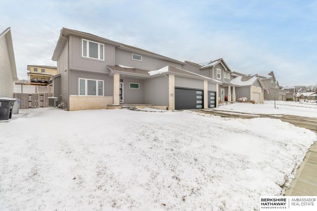 8118 S 196 Street, Gretna, NE 68028