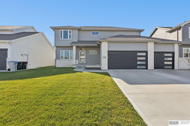 8118 S 196 Street, Gretna, NE 68028