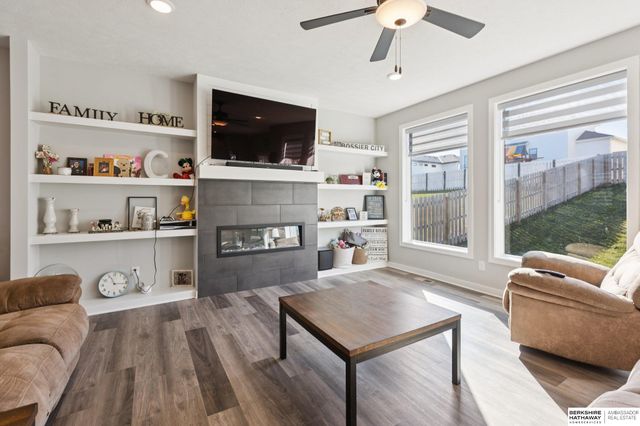 8118 S 196 Street, Gretna, NE 68028