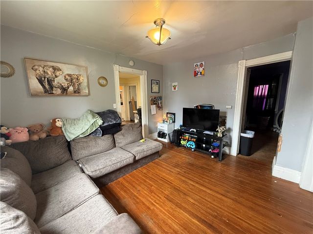 1 Laurel Street, Rochester, NY 14606
