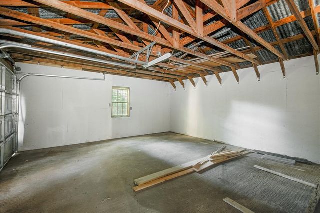 610 E Magnolia Street, Angleton, TX 77515