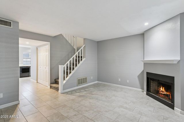 5704 E AIRE LIBRE Avenue 1123, Scottsdale, AZ 85254