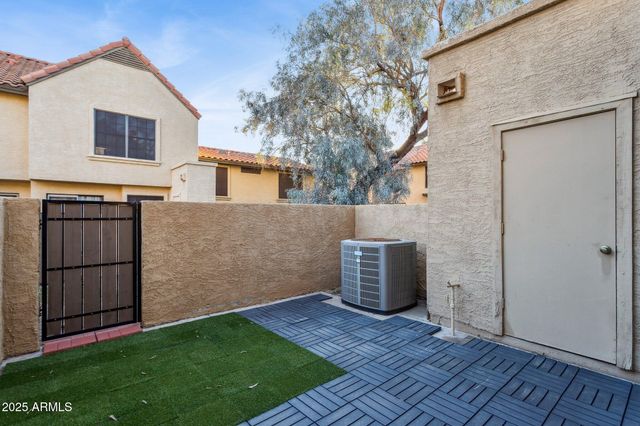 5704 E AIRE LIBRE Avenue 1123, Scottsdale, AZ 85254