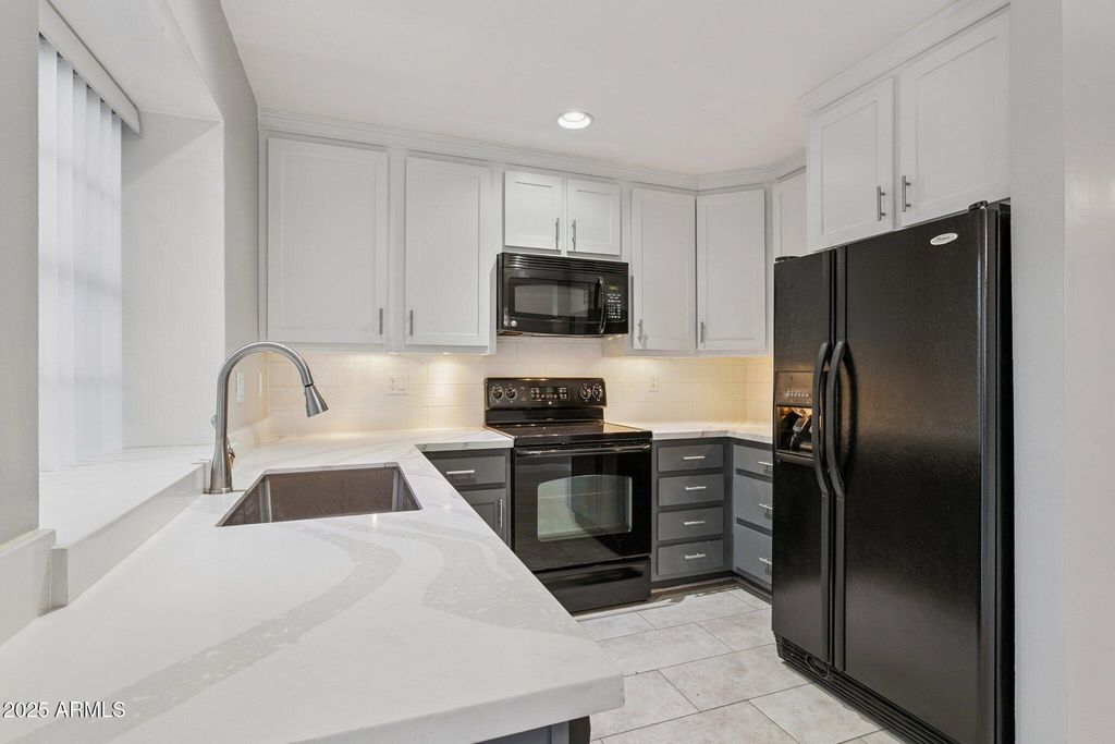 5704 E AIRE LIBRE Avenue 1123, Scottsdale, AZ 85254